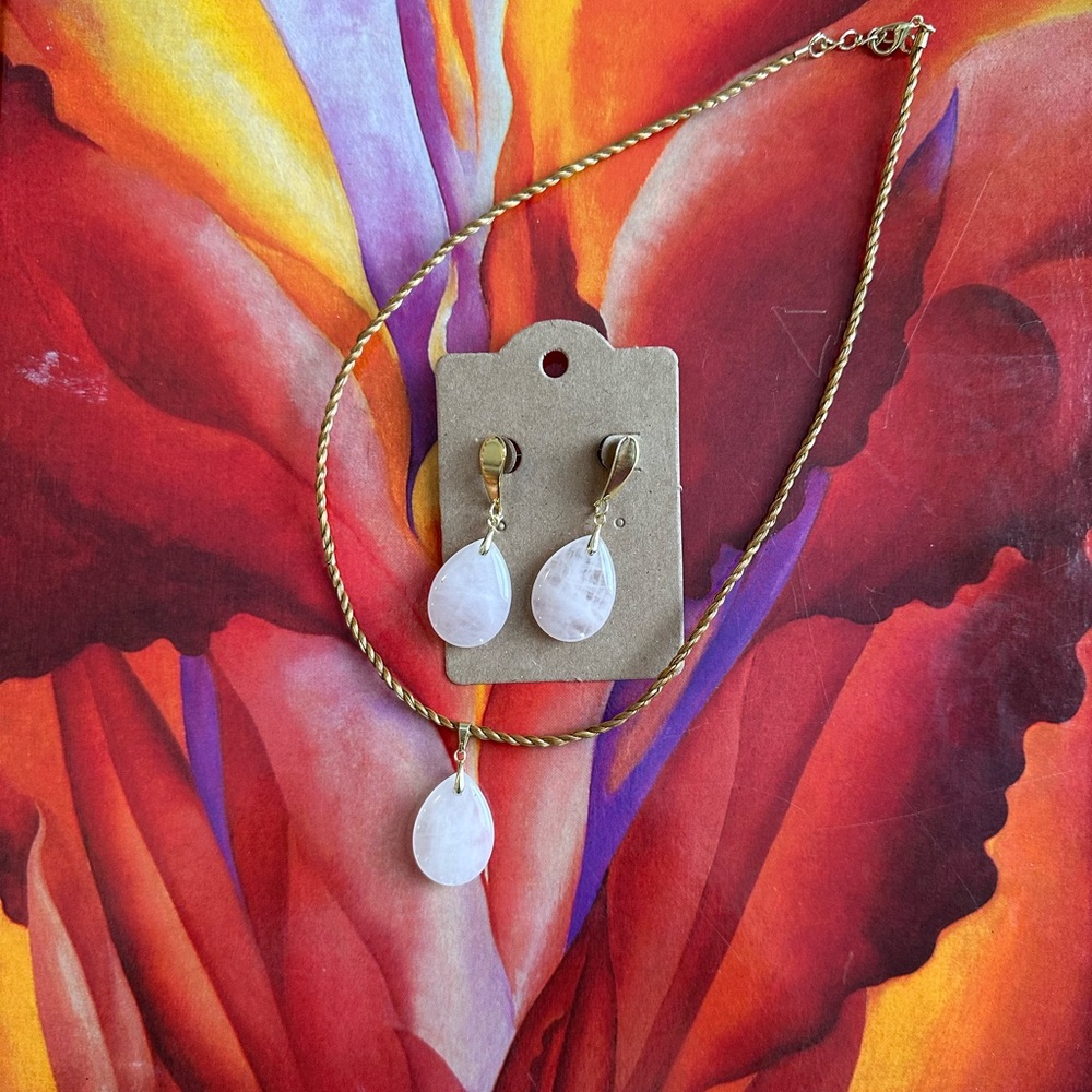 Boho Minimalist Rose Quartz Teardrop Necklace & Earrings Set